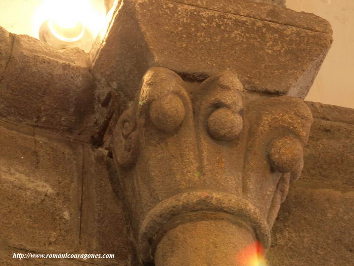 CAPITEL DEL ARCO TRIUNFAL